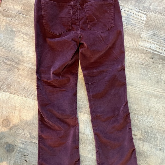 NWT Abercrombie and Fitch Jeans Women 26 Burgundy Velvet High Rise Ankle Flare - Picture 4 of 7